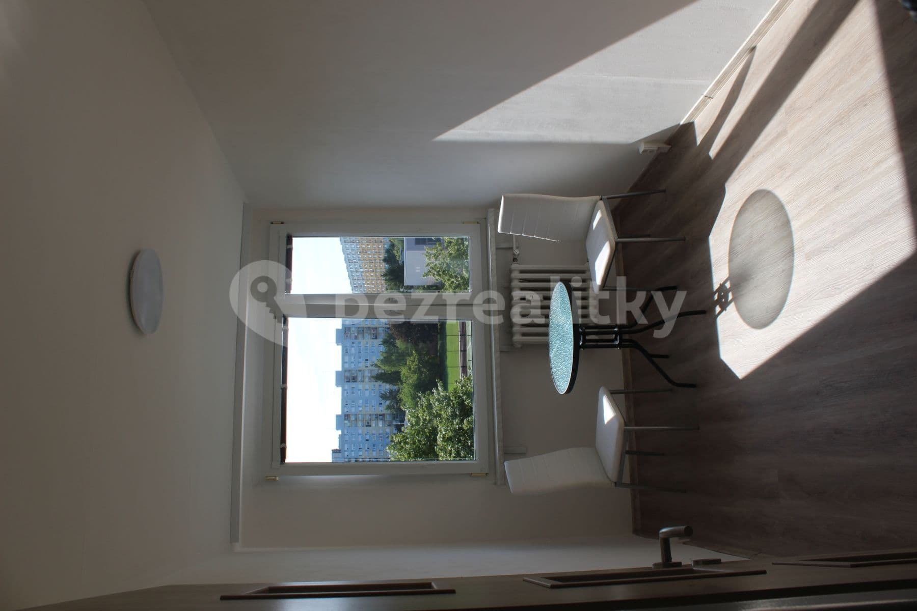2 bedroom with open-plan kitchen flat to rent, 67 m², Jeřábkova, Prague, Prague 2 bedroom with open-plan kitchen flat to rent, 67 m², Jeřábkova, Prague, Prague