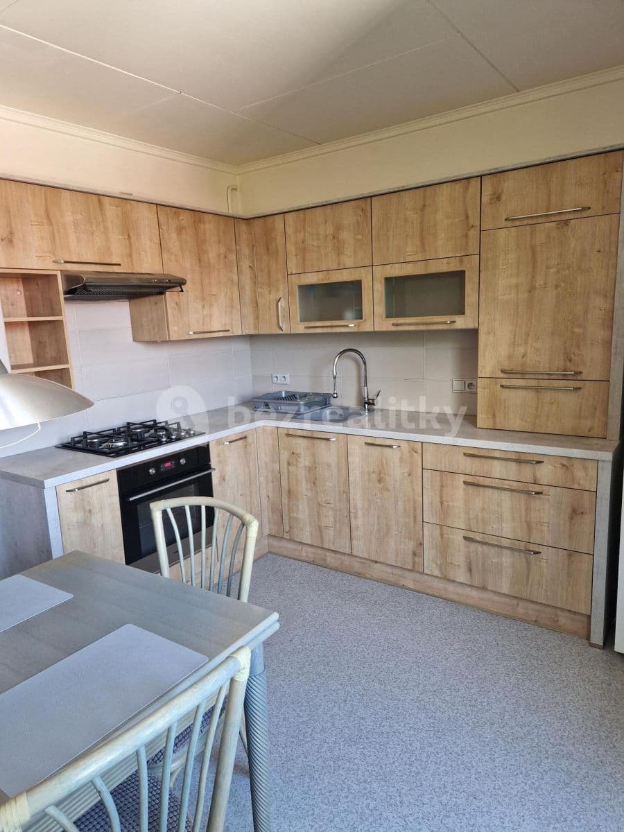 3 bedroom flat to rent, 72 m², Prague, Prague 3 bedroom flat to rent, 72 m², Prague, Prague