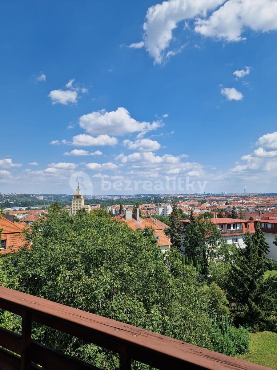 3 bedroom flat to rent, 72 m², Prague, Prague 3 bedroom flat to rent, 72 m², Prague, Prague