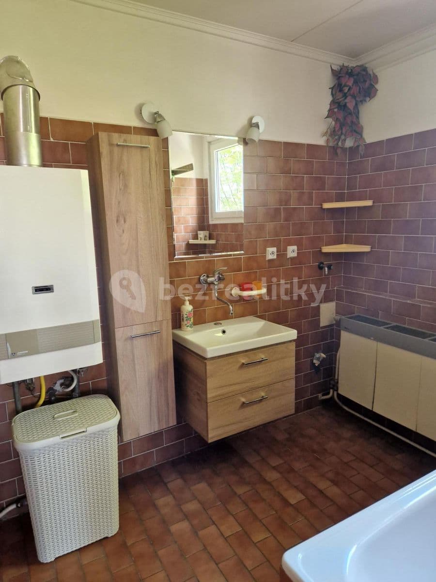 3 bedroom flat to rent, 72 m², Prague, Prague 3 bedroom flat to rent, 72 m², Prague, Prague