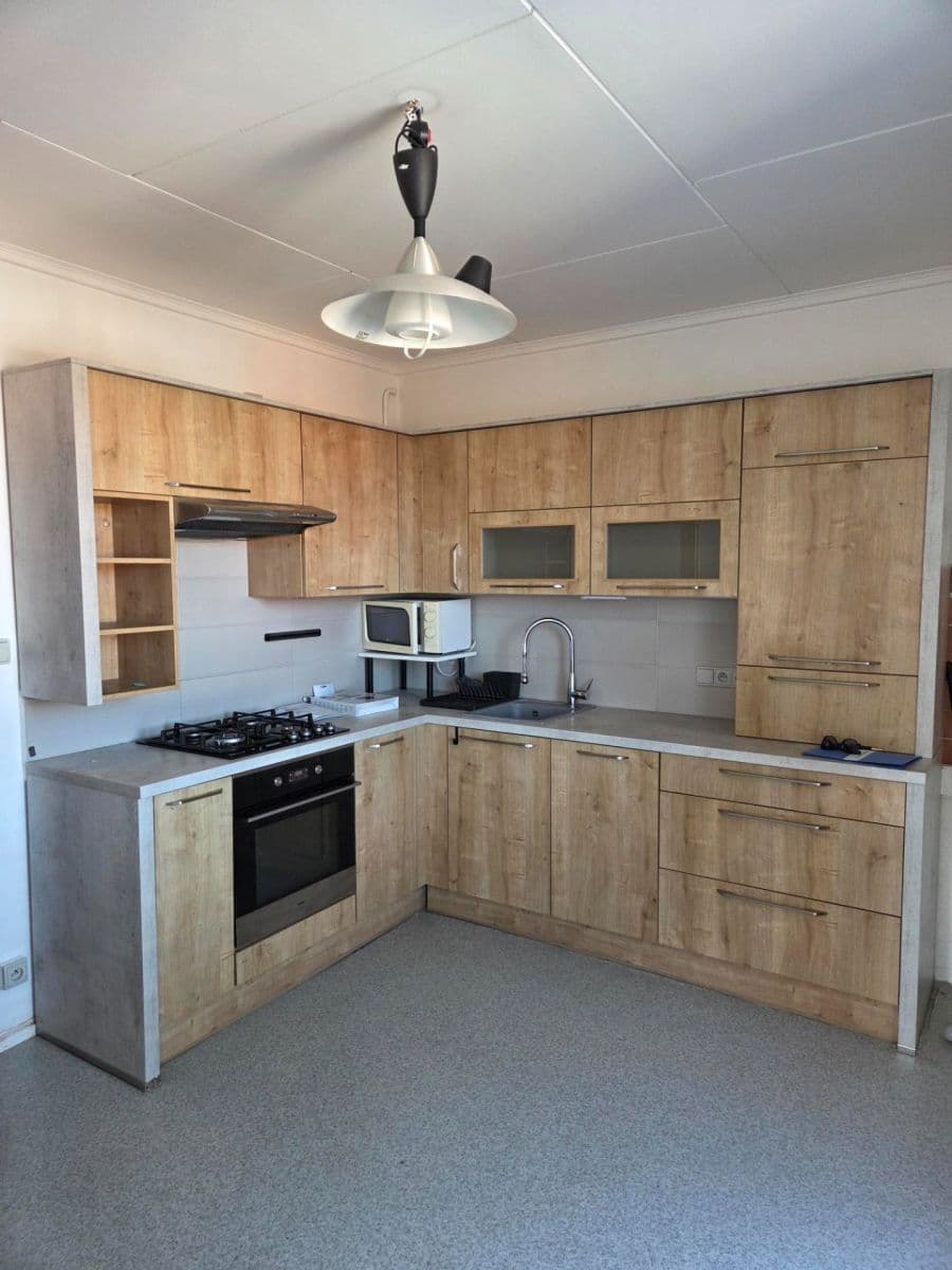 3 bedroom flat to rent, 72 m², Prague, Prague 3 bedroom flat to rent, 72 m², Prague, Prague