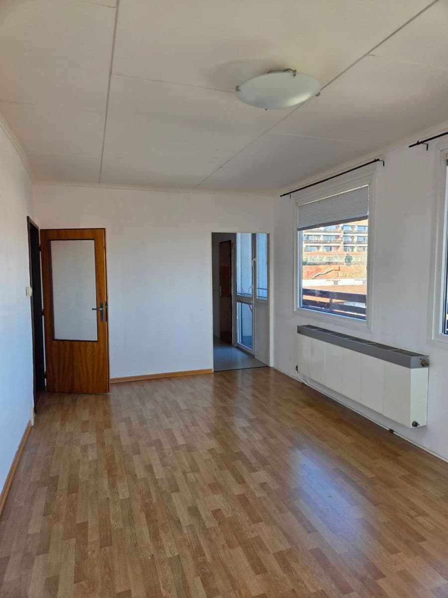 3 bedroom flat to rent, 72 m², Prague, Prague 3 bedroom flat to rent, 72 m², Prague, Prague