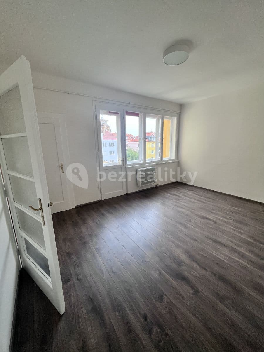 Studio flat to rent, 29 m², U Družstva Ideál, Prague, Prague Studio flat to rent, 29 m², U Družstva Ideál, Prague, Prague
