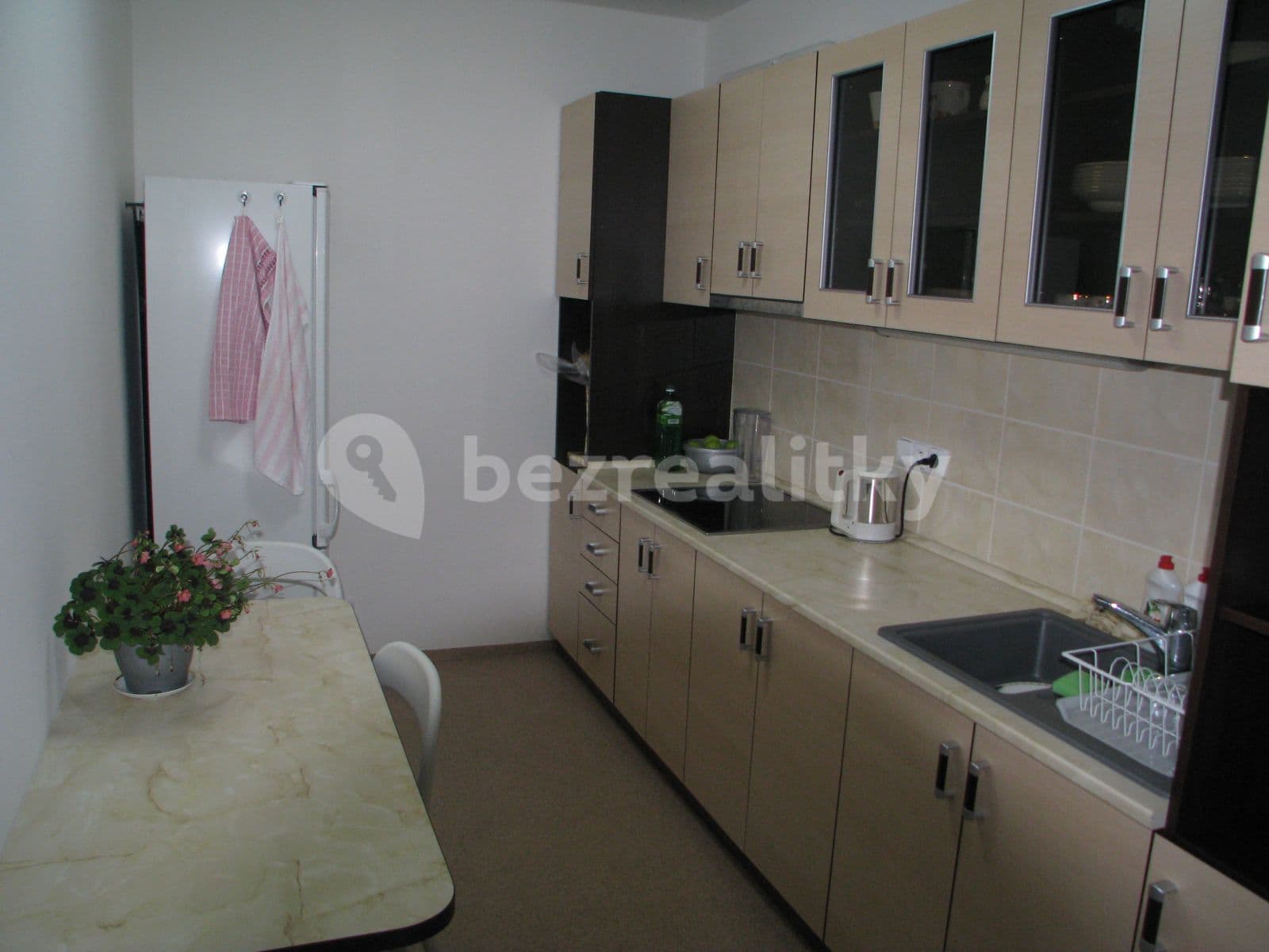 3 bedroom flat to rent, 63 m², Metodějova, Prague, Prague 3 bedroom flat to rent, 63 m², Metodějova, Prague, Prague