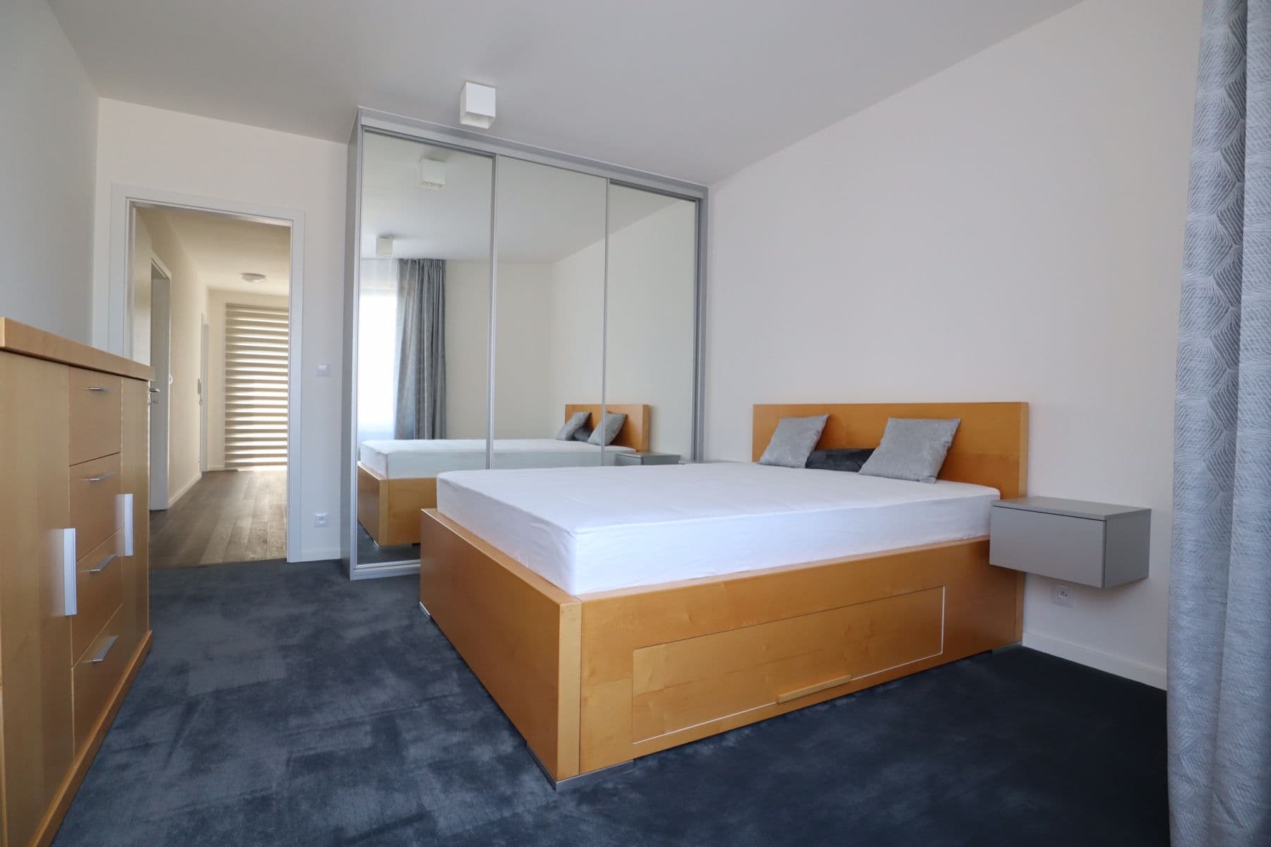 2 bedroom with open-plan kitchen flat to rent, 85 m², Švehlova, Prague, Prague 2 bedroom with open-plan kitchen flat to rent, 85 m², Švehlova, Prague, Prague