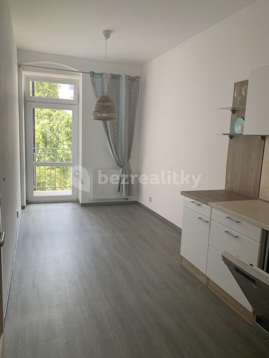2 bedroom flat to rent, 55 m², Barrandova, Plzeň, Plzeňský Region 2 bedroom flat to rent, 55 m², Barrandova, Plzeň, Plzeňský Region