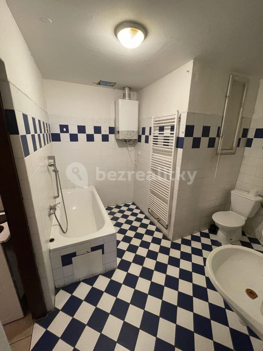 2 bedroom flat to rent, 60 m², Drahobejlova, Prague, Prague 2 bedroom flat to rent, 60 m², Drahobejlova, Prague, Prague