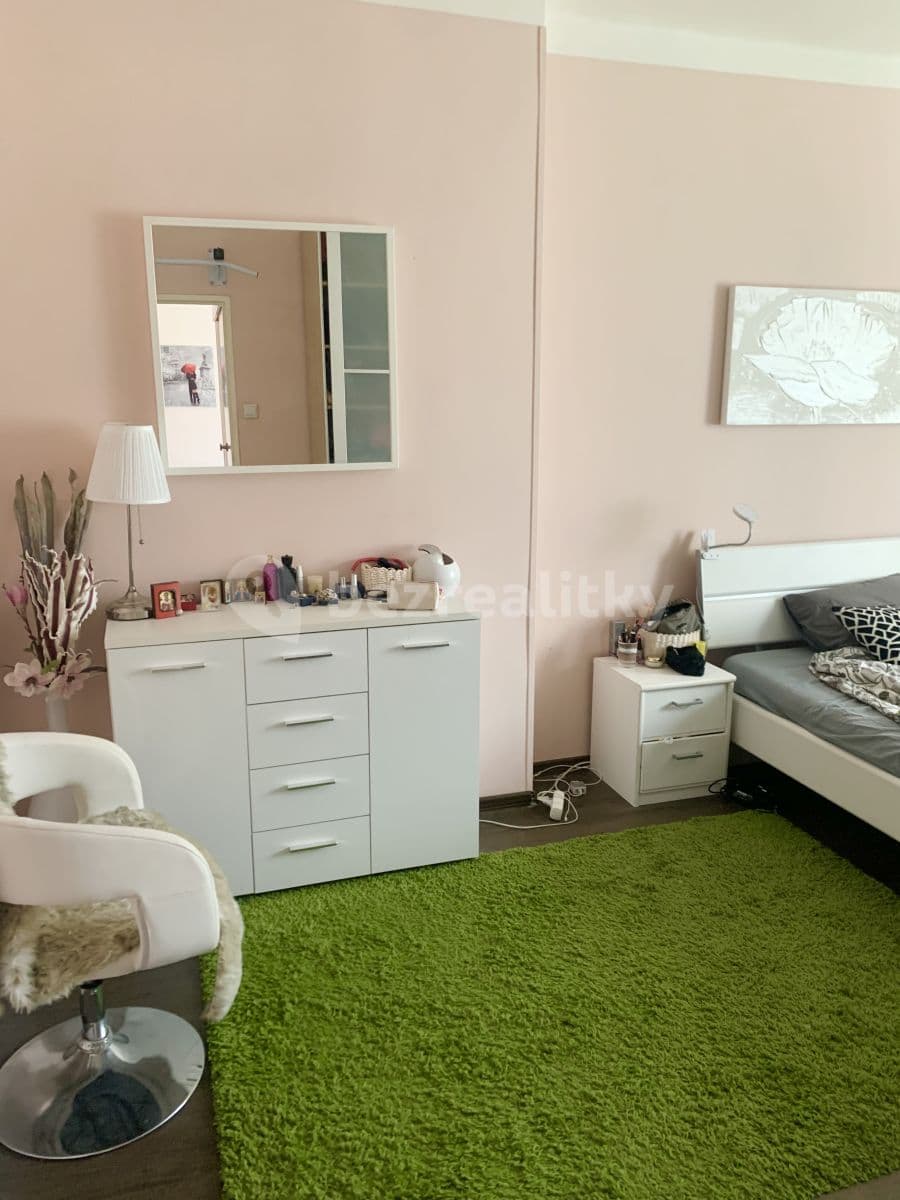 1 bedroom with open-plan kitchen flat to rent, 51 m², Zelenečská, Prague, Prague 1 bedroom with open-plan kitchen flat to rent, 51 m², Zelenečská, Prague, Prague