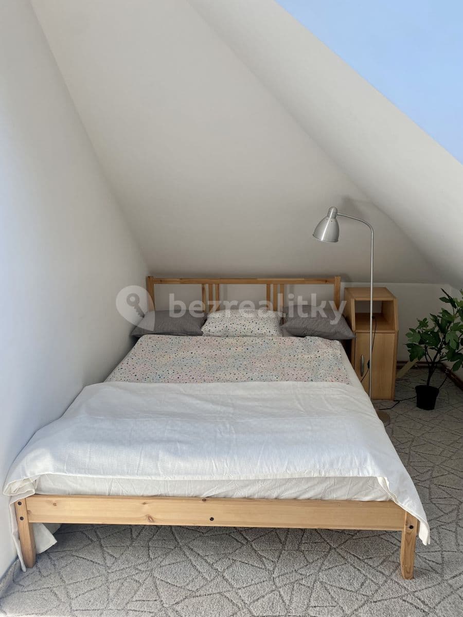 2 bedroom flat to rent, 35 m², Buštěhradská, Prague, Prague 2 bedroom flat to rent, 35 m², Buštěhradská, Prague, Prague