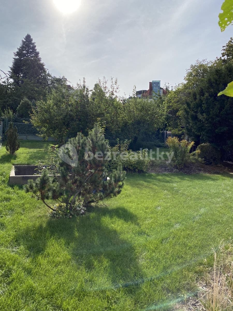 2 bedroom flat to rent, 35 m², Buštěhradská, Prague, Prague 2 bedroom flat to rent, 35 m², Buštěhradská, Prague, Prague