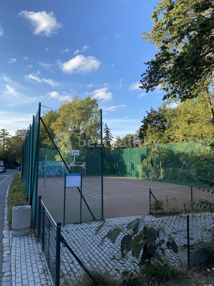 2 bedroom flat to rent, 35 m², Buštěhradská, Prague, Prague 2 bedroom flat to rent, 35 m², Buštěhradská, Prague, Prague