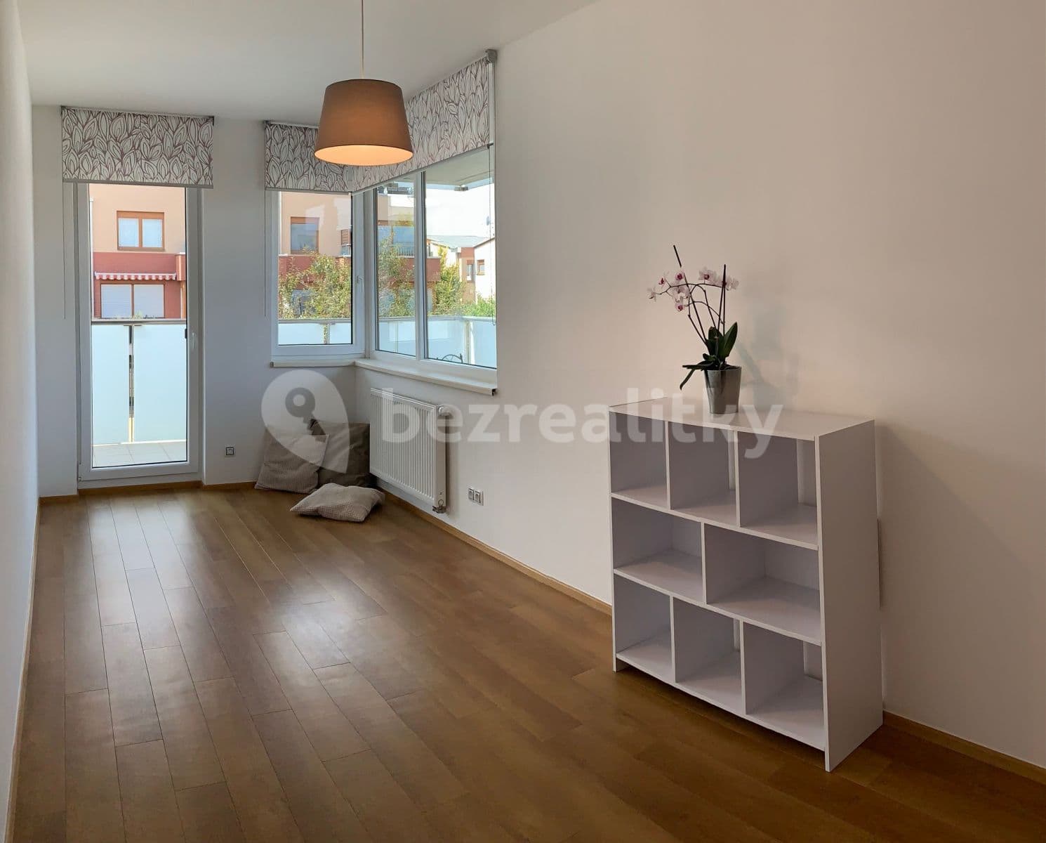 2 bedroom with open-plan kitchen flat to rent, 81 m², Mrkosova, Prague, Prague 2 bedroom with open-plan kitchen flat to rent, 81 m², Mrkosova, Prague, Prague