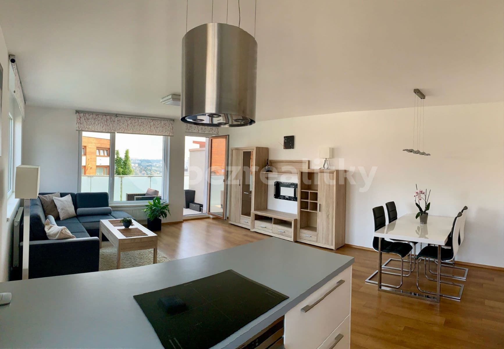 2 bedroom with open-plan kitchen flat to rent, 81 m², Mrkosova, Prague, Prague 2 bedroom with open-plan kitchen flat to rent, 81 m², Mrkosova, Prague, Prague