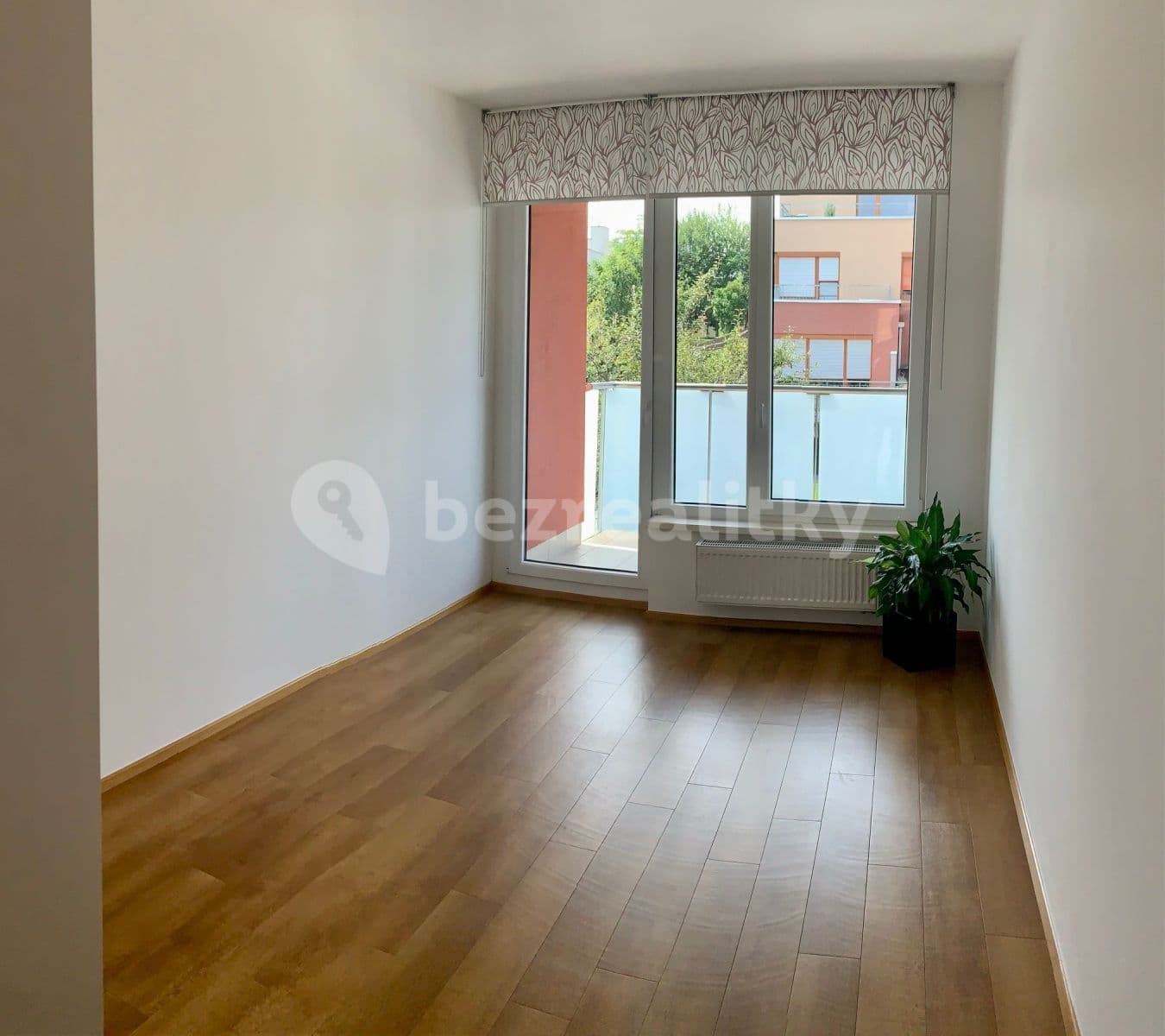 2 bedroom with open-plan kitchen flat to rent, 81 m², Mrkosova, Prague, Prague 2 bedroom with open-plan kitchen flat to rent, 81 m², Mrkosova, Prague, Prague