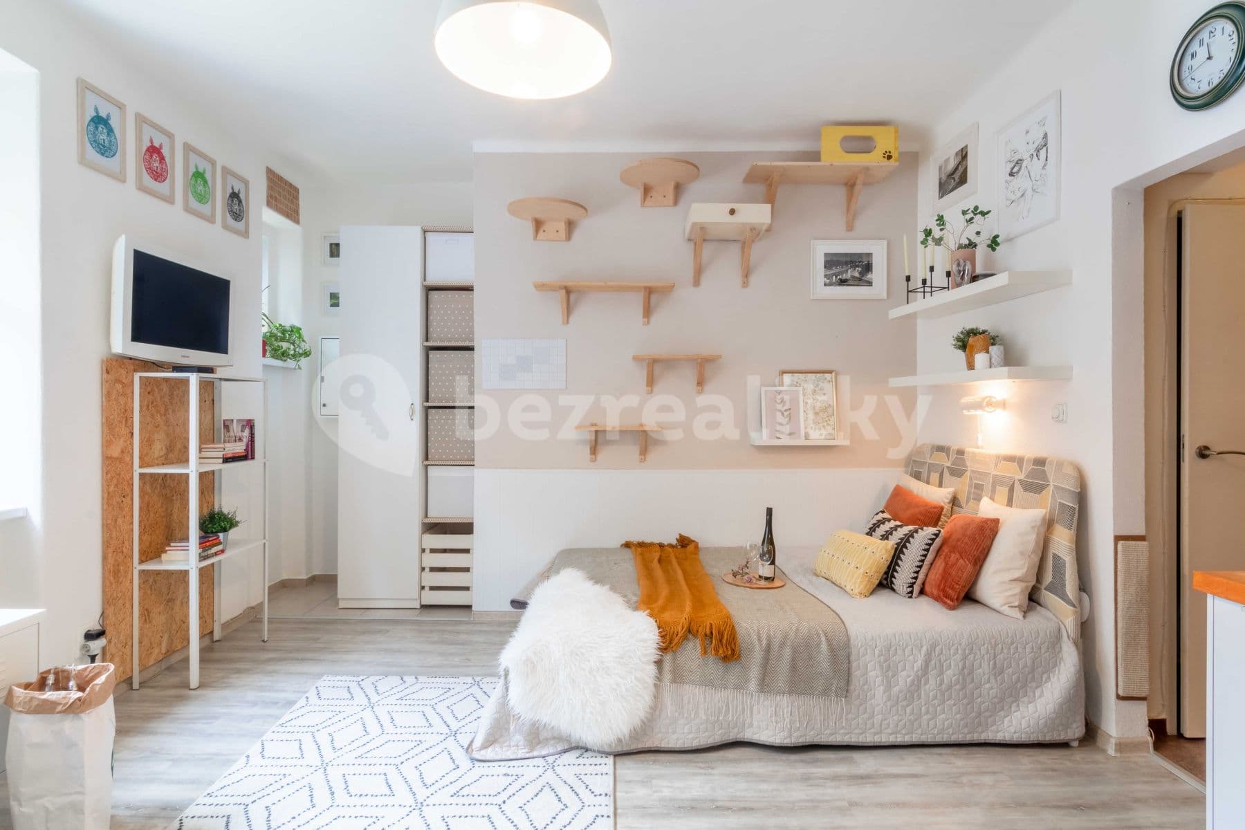 Studio flat to rent, 28 m², Olgy Havlové, Prague, Prague Studio flat to rent, 28 m², Olgy Havlové, Prague, Prague
