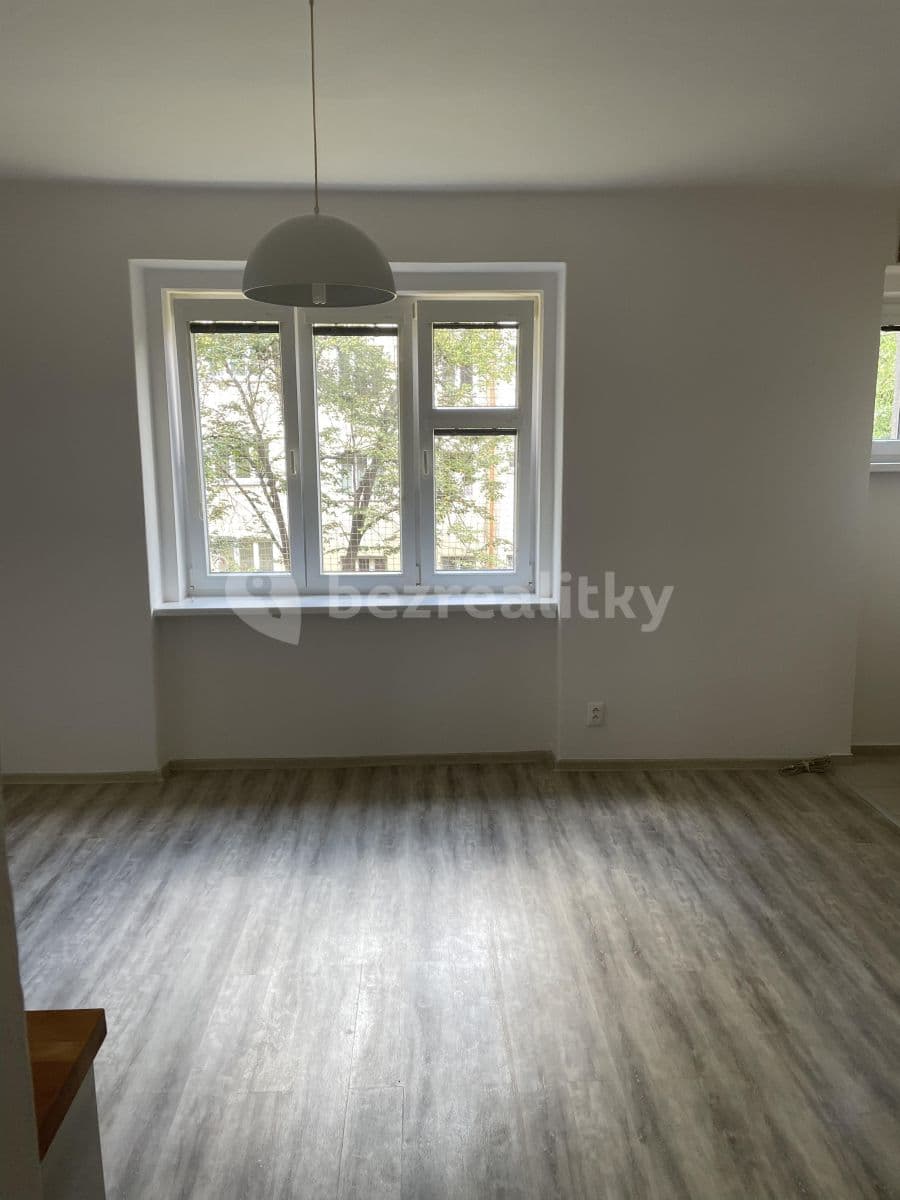 Studio flat to rent, 28 m², Olgy Havlové, Prague, Prague Studio flat to rent, 28 m², Olgy Havlové, Prague, Prague