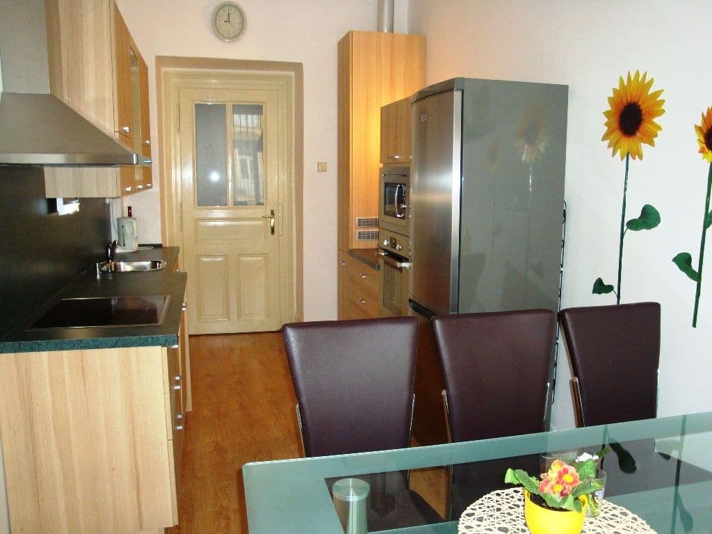 3 bedroom flat to rent, 95 m², Vrázova, Prague, Prague 3 bedroom flat to rent, 95 m², Vrázova, Prague, Prague
