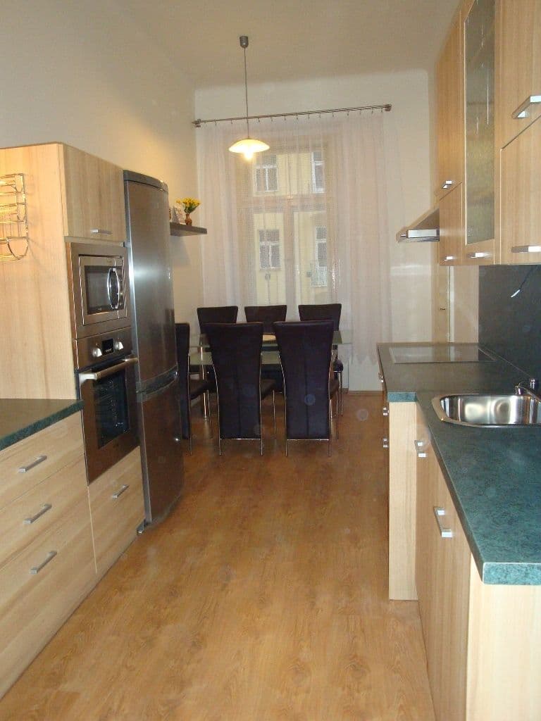 3 bedroom flat to rent, 95 m², Vrázova, Prague, Prague 3 bedroom flat to rent, 95 m², Vrázova, Prague, Prague