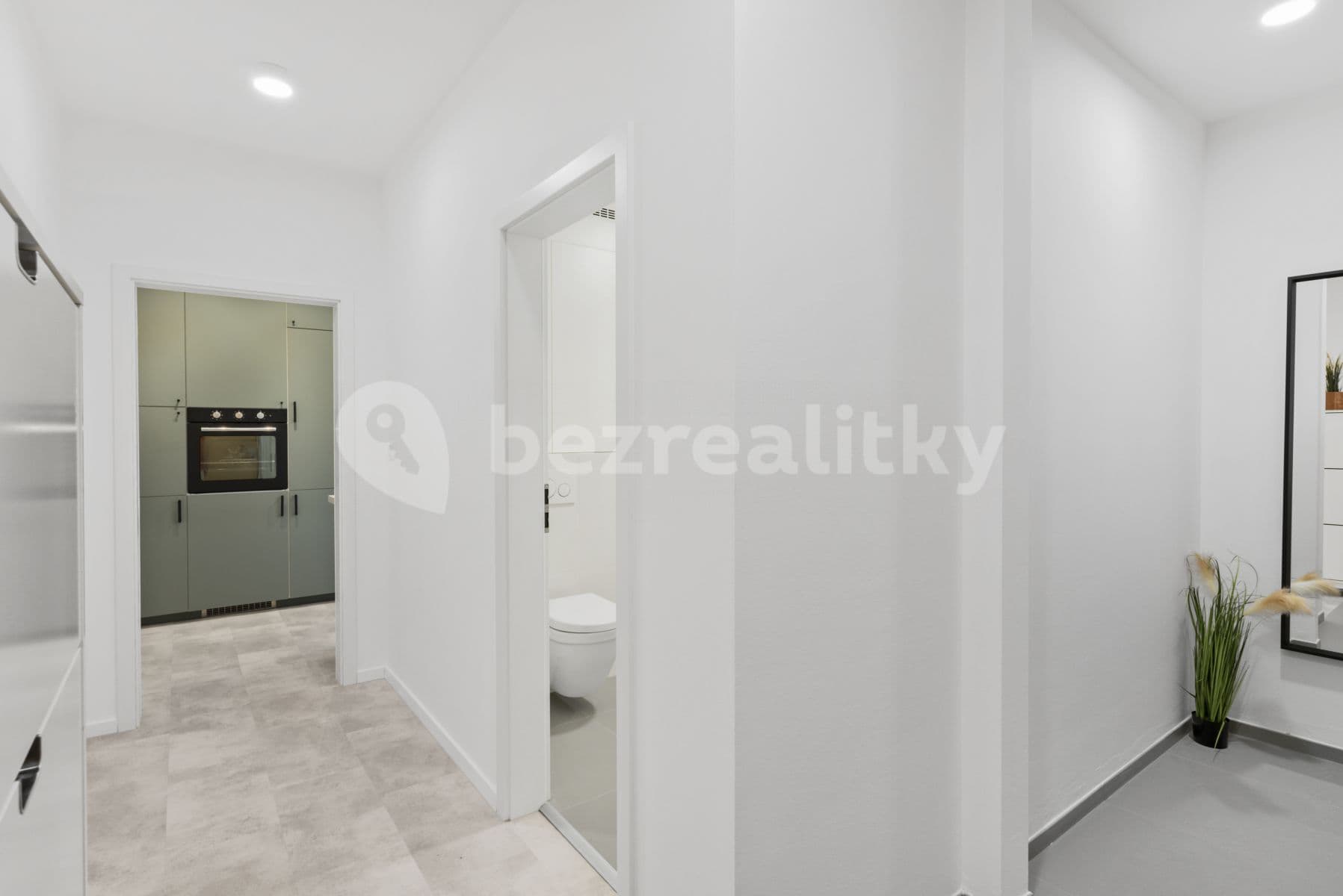 1 bedroom with open-plan kitchen flat to rent, 43 m², Jeřabinová, Prague, Prague 1 bedroom with open-plan kitchen flat to rent, 43 m², Jeřabinová, Prague, Prague