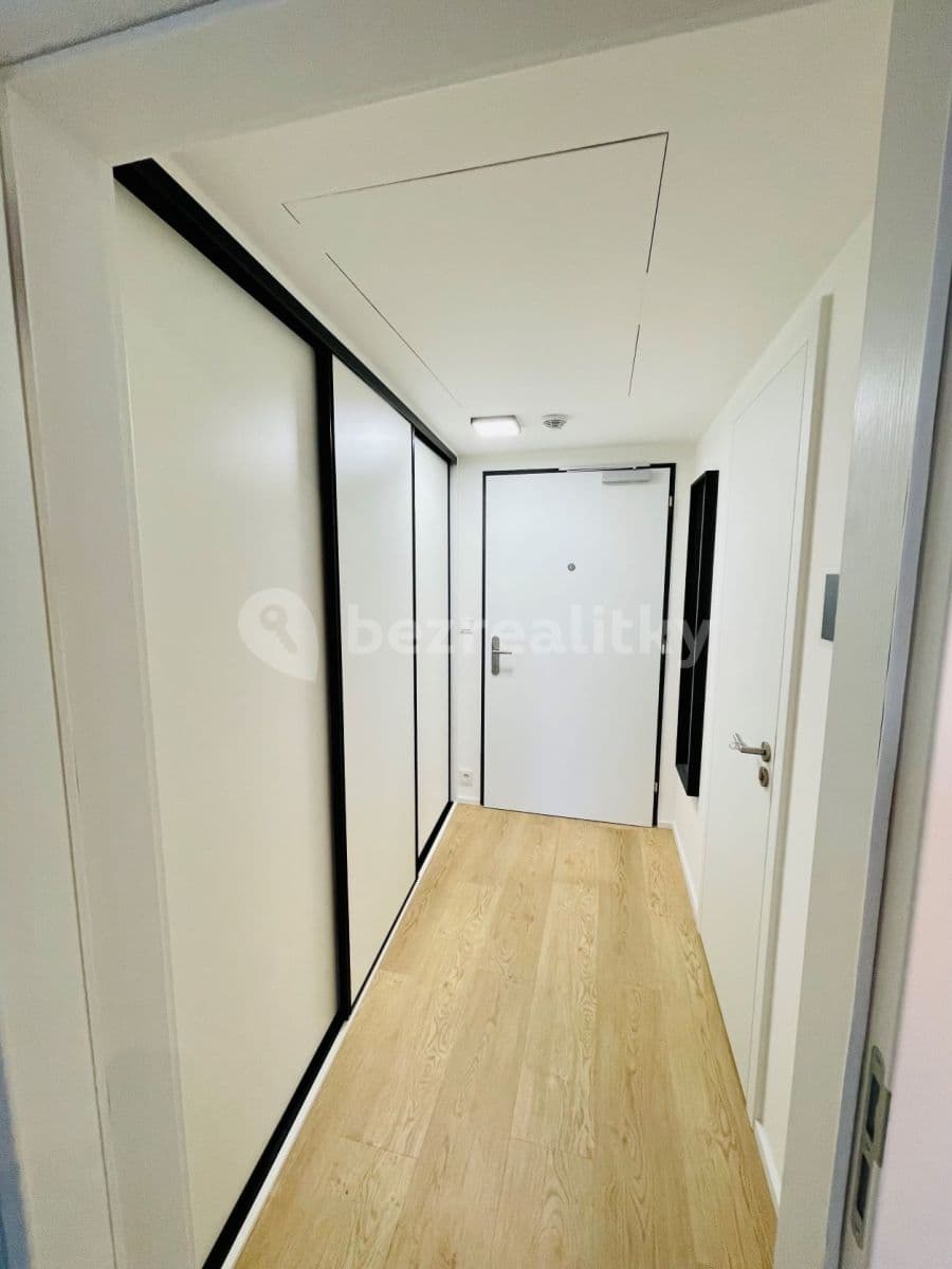 Studio flat to rent, 32 m², Vrbova, Prague, Prague Studio flat to rent, 32 m², Vrbova, Prague, Prague
