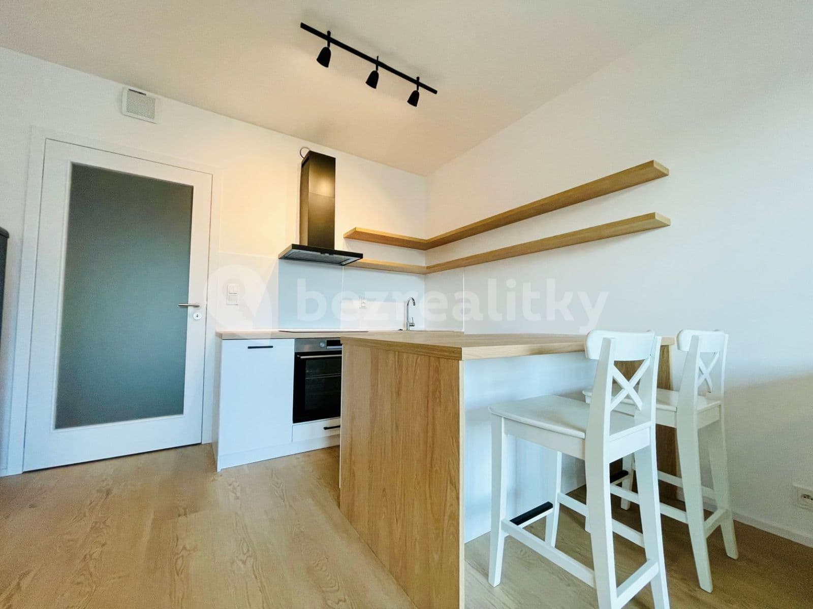 Studio flat to rent, 32 m², Vrbova, Prague, Prague Studio flat to rent, 32 m², Vrbova, Prague, Prague