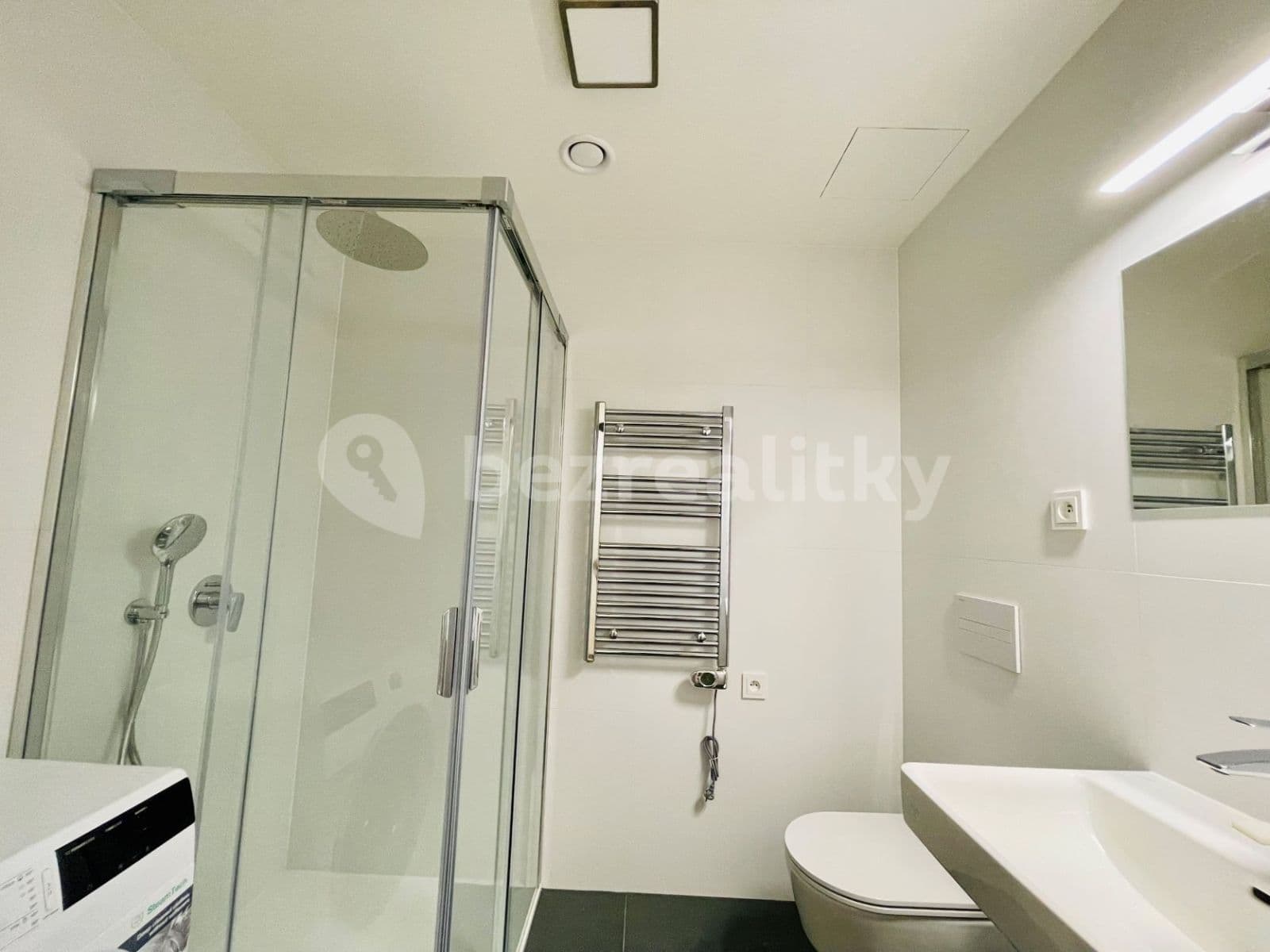 Studio flat to rent, 32 m², Vrbova, Prague, Prague Studio flat to rent, 32 m², Vrbova, Prague, Prague