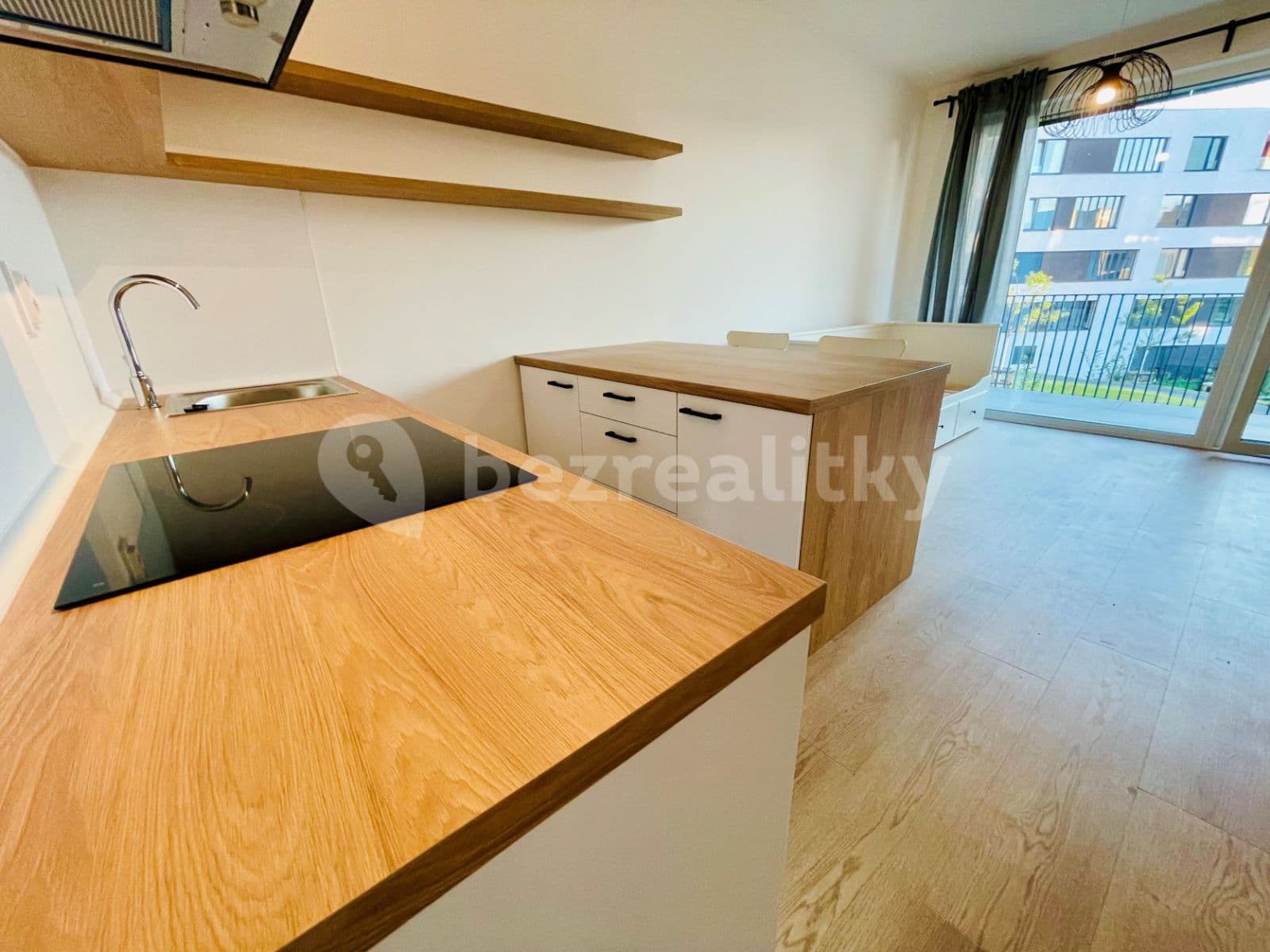 Studio flat to rent, 32 m², Vrbova, Prague, Prague Studio flat to rent, 32 m², Vrbova, Prague, Prague