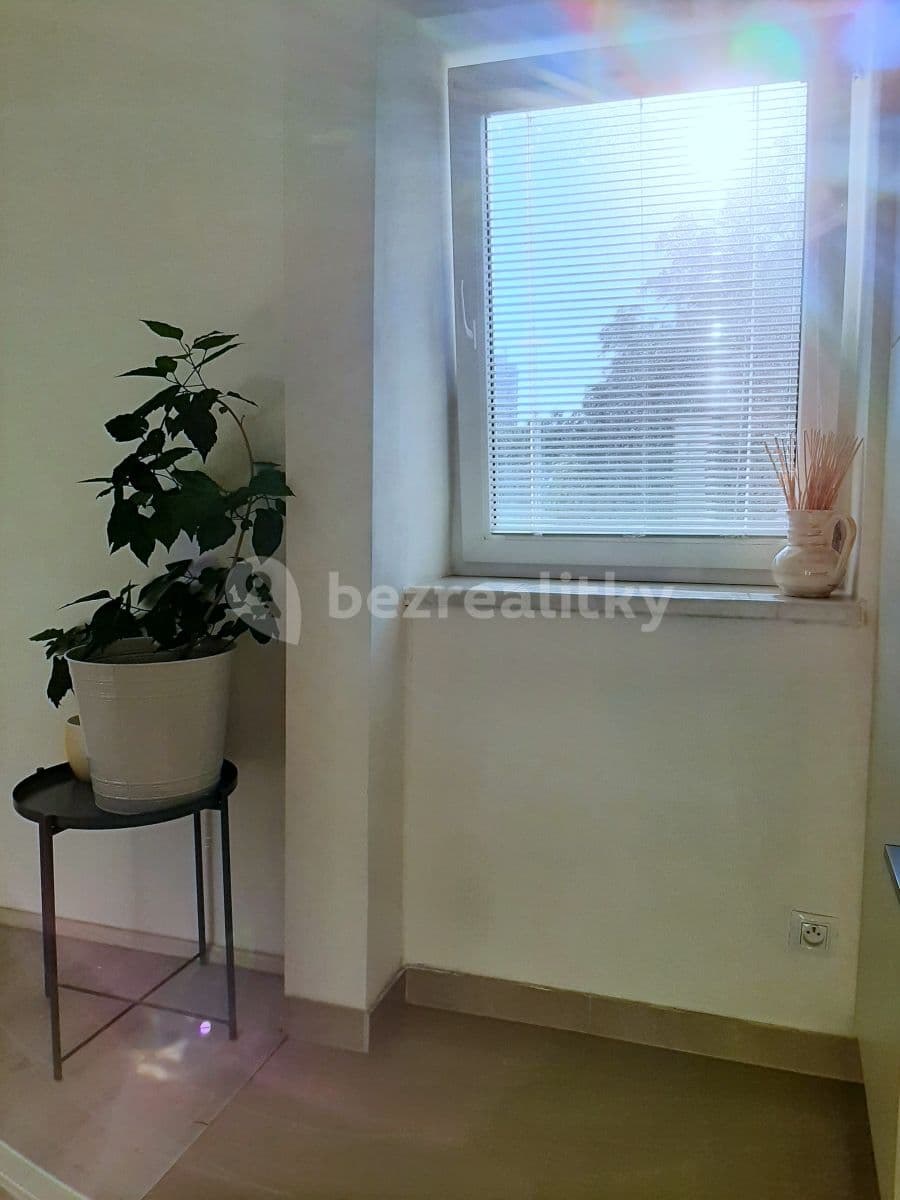 Studio flat to rent, 40 m², V Hlinkách, Beroun, Středočeský Region Studio flat to rent, 40 m², V Hlinkách, Beroun, Středočeský Region