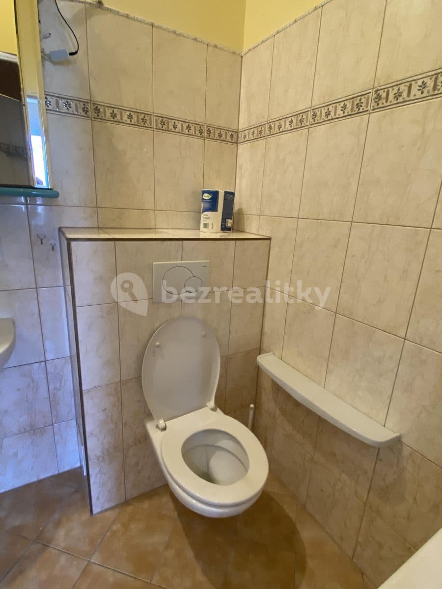 Small studio flat to rent, 22 m², Růžový palouček, Ústí nad Labem, Ústecký Region Small studio flat to rent, 22 m², Růžový palouček, Ústí nad Labem, Ústecký Region