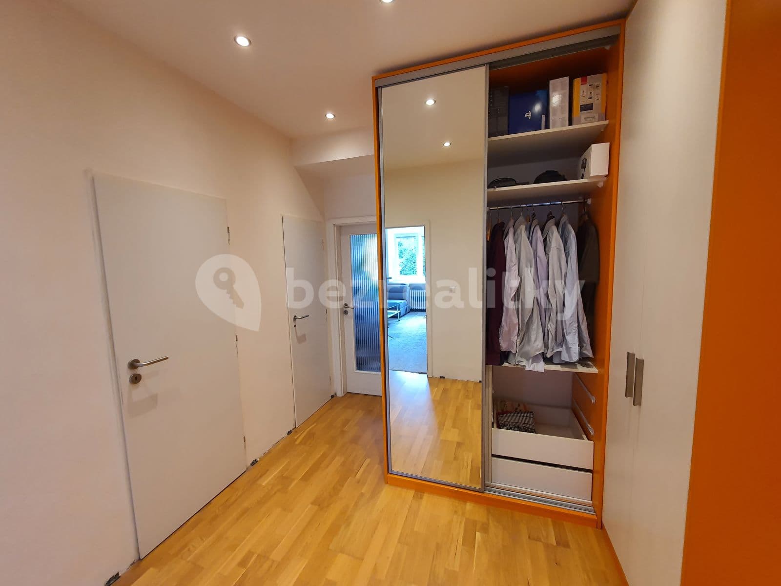 2 bedroom with open-plan kitchen flat to rent, 63 m², Táborská, Prague, Prague 2 bedroom with open-plan kitchen flat to rent, 63 m², Táborská, Prague, Prague