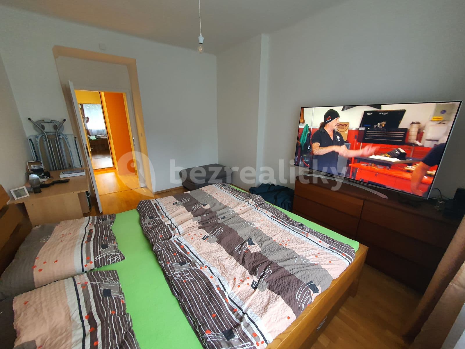 2 bedroom with open-plan kitchen flat to rent, 63 m², Táborská, Prague, Prague 2 bedroom with open-plan kitchen flat to rent, 63 m², Táborská, Prague, Prague