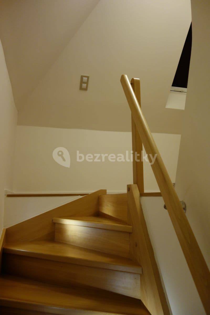 3 bedroom flat to rent, 90 m², U Háje, Prague, Prague 3 bedroom flat to rent, 90 m², U Háje, Prague, Prague