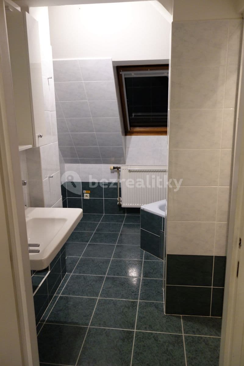 3 bedroom flat to rent, 90 m², U Háje, Prague, Prague 3 bedroom flat to rent, 90 m², U Háje, Prague, Prague