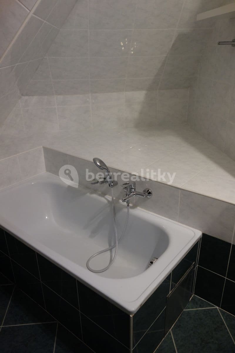 3 bedroom flat to rent, 90 m², U Háje, Prague, Prague 3 bedroom flat to rent, 90 m², U Háje, Prague, Prague