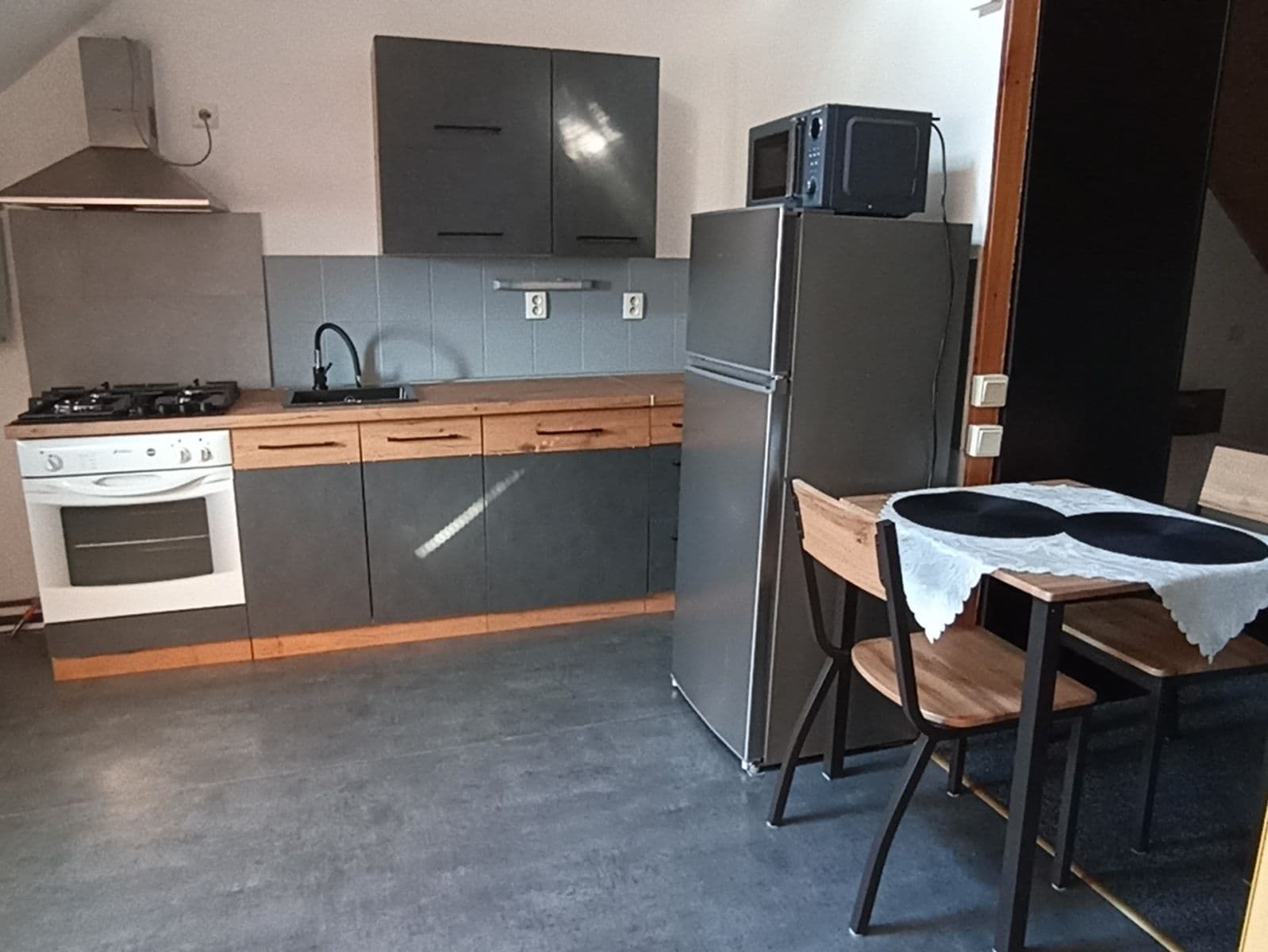 Studio flat to rent, 34 m², Záryby, Středočeský Region Studio flat to rent, 34 m², Záryby, Středočeský Region