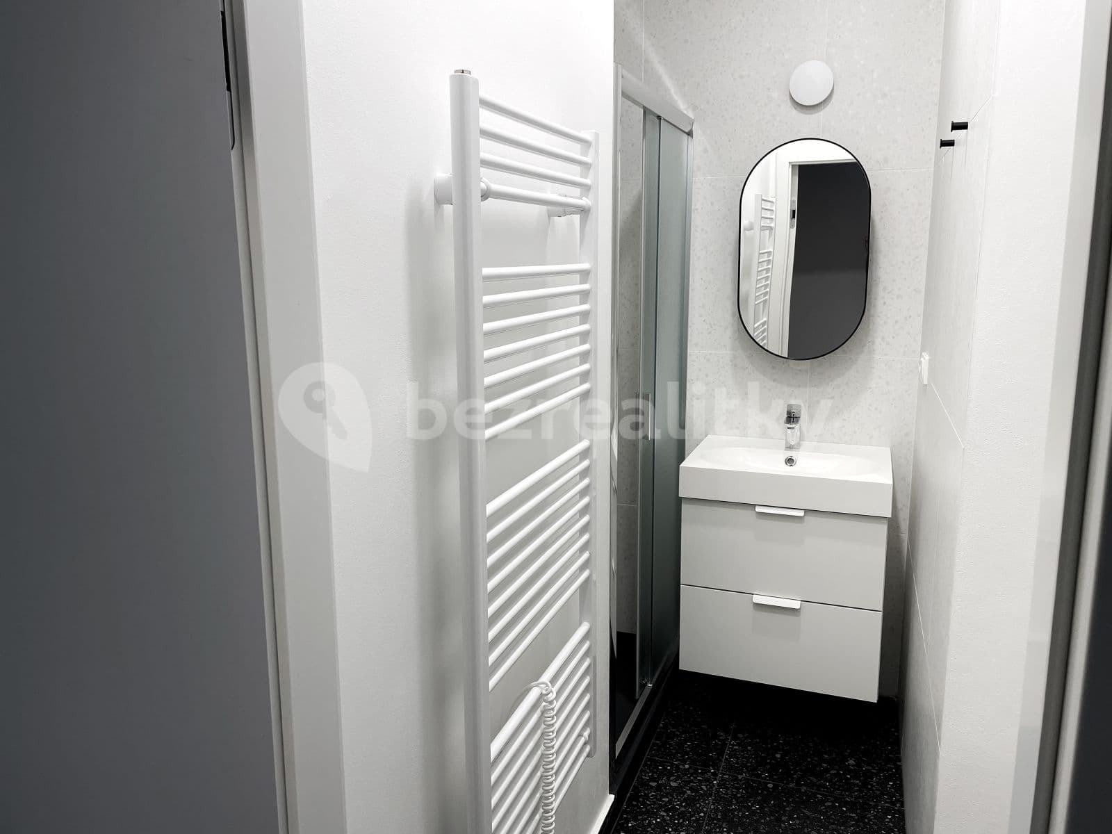 Small studio flat to rent, 29 m², U Družstva Ideál, Prague, Prague Small studio flat to rent, 29 m², U Družstva Ideál, Prague, Prague