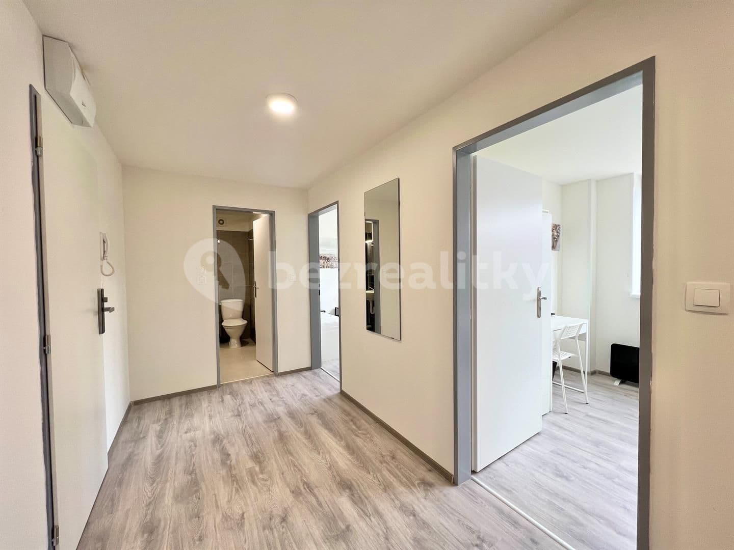 2 bedroom flat to rent, 32 m², Hybešova, Brno, Jihomoravský Region 2 bedroom flat to rent, 32 m², Hybešova, Brno, Jihomoravský Region