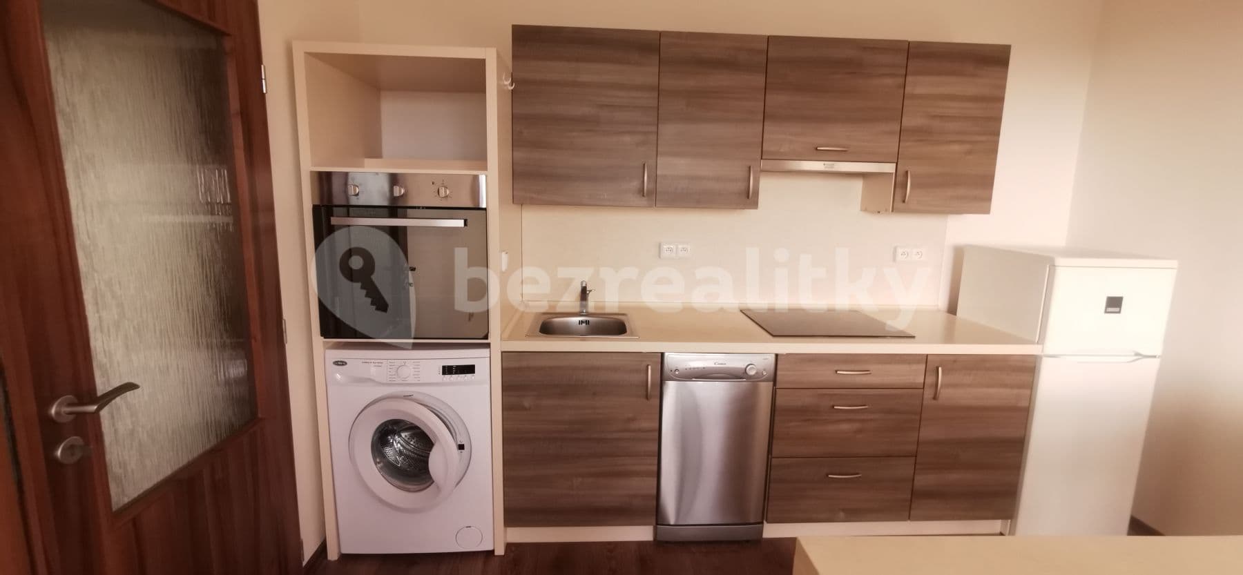 1 bedroom with open-plan kitchen flat to rent, 44 m², Papírenská, České Budějovice, Jihočeský Region 1 bedroom with open-plan kitchen flat to rent, 44 m², Papírenská, České Budějovice, Jihočeský Region