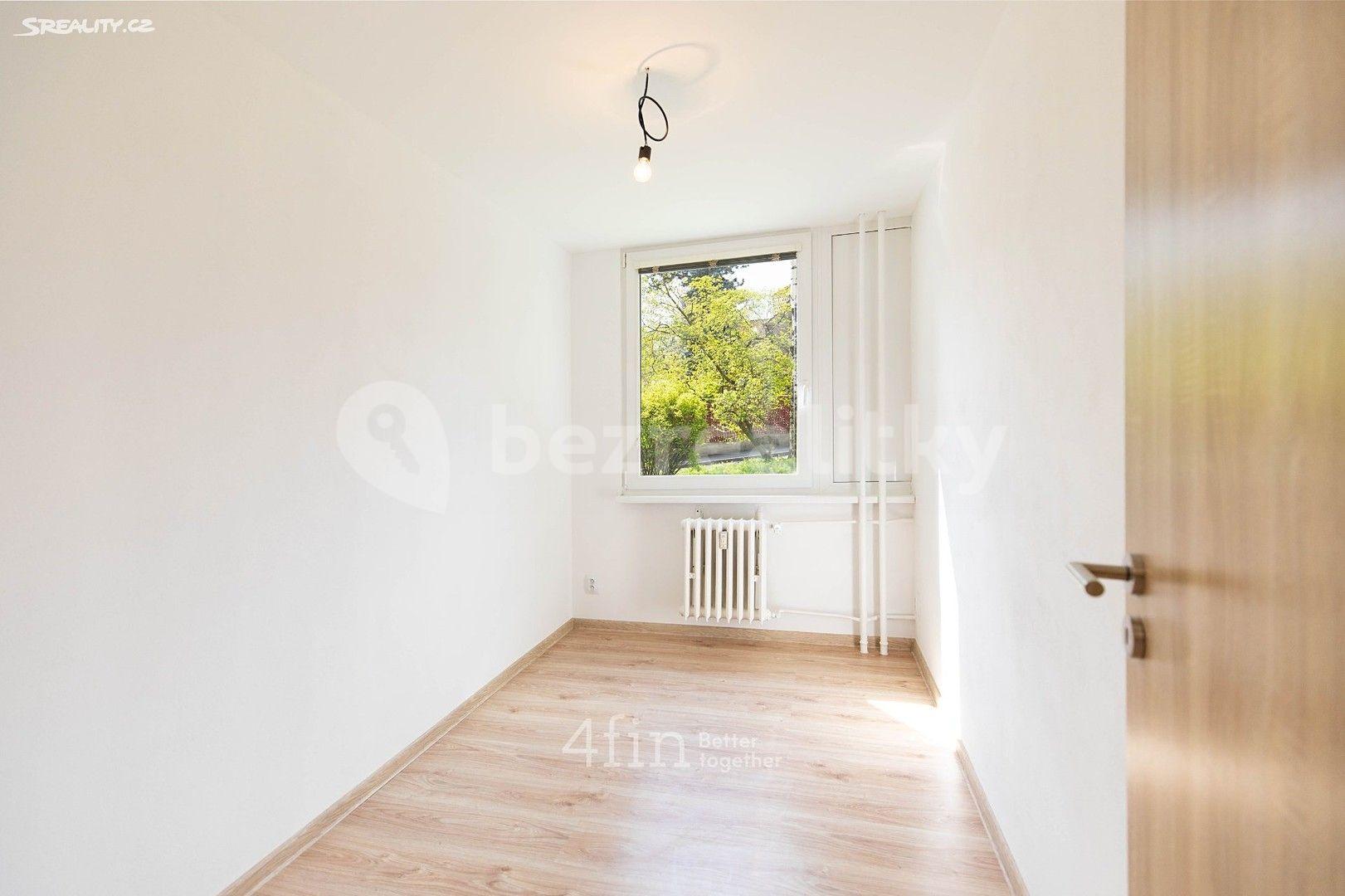 2 bedroom with open-plan kitchen flat for sale, 56 m², Prague, Prague