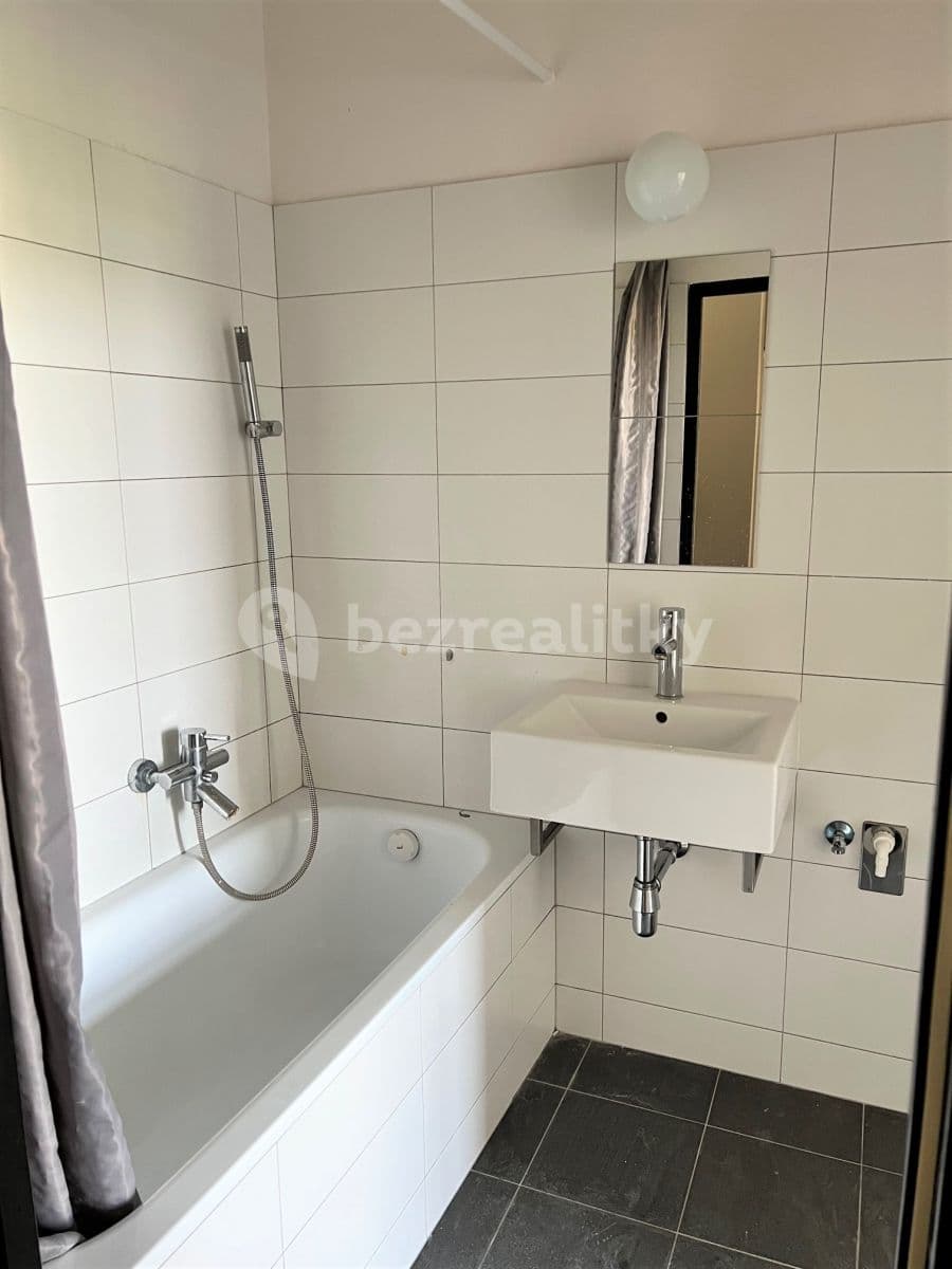 2 bedroom flat to rent, 49 m², Chocholouškova, Prague, Prague 2 bedroom flat to rent, 49 m², Chocholouškova, Prague, Prague