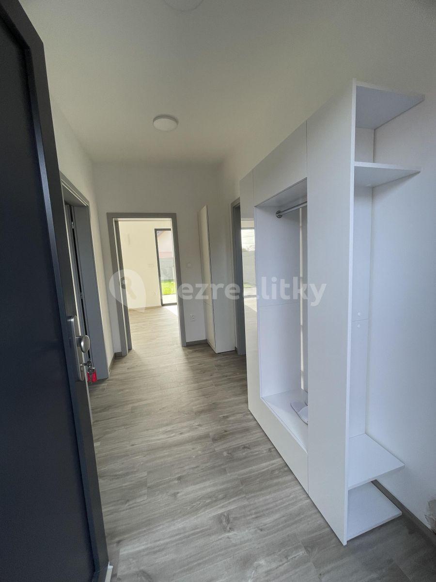 1 bedroom with open-plan kitchen flat to rent, 48 m², Pod Lipůvkou, Zubří, Zlínský Region