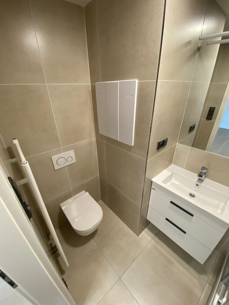 1 bedroom with open-plan kitchen flat to rent, 52 m², K Vltavě, Prague, Prague 1 bedroom with open-plan kitchen flat to rent, 52 m², K Vltavě, Prague, Prague