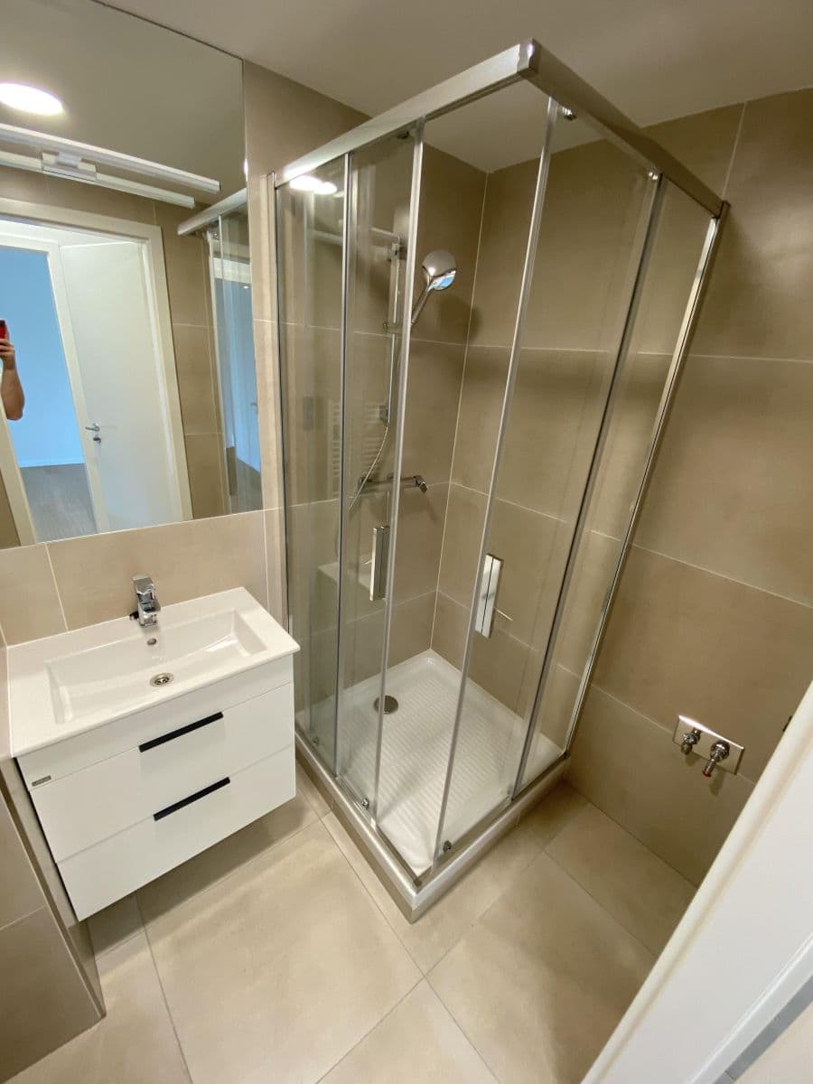 1 bedroom with open-plan kitchen flat to rent, 52 m², K Vltavě, Prague, Prague 1 bedroom with open-plan kitchen flat to rent, 52 m², K Vltavě, Prague, Prague