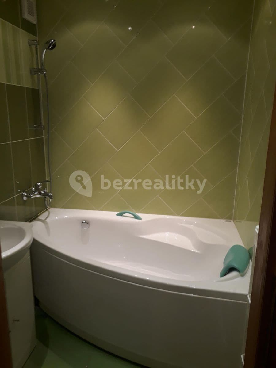 3 bedroom flat to rent, 81 m², Šalounova, Prague, Prague 3 bedroom flat to rent, 81 m², Šalounova, Prague, Prague