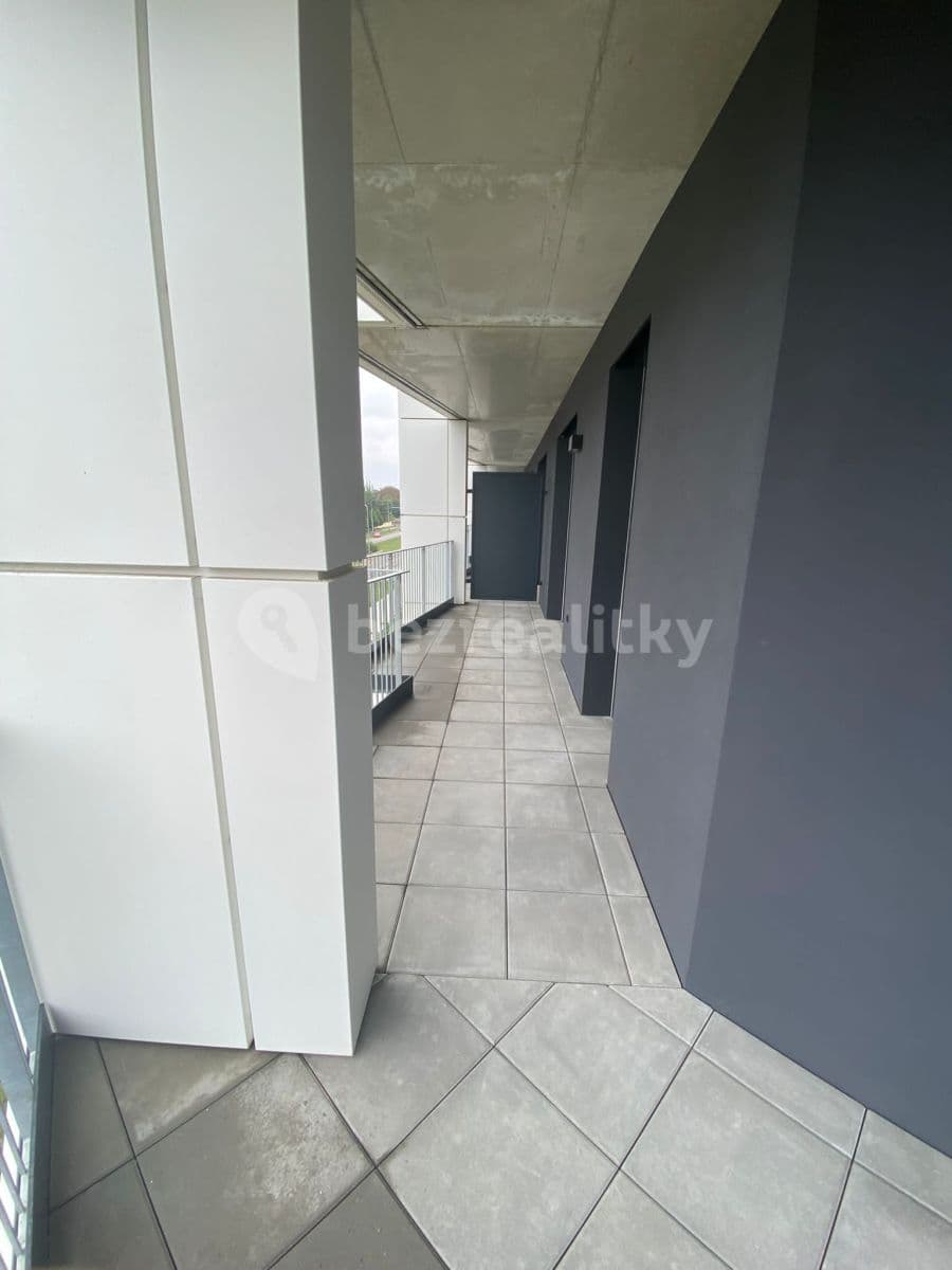 1 bedroom with open-plan kitchen flat to rent, 56 m², Ramonova, Prague, Prague 1 bedroom with open-plan kitchen flat to rent, 56 m², Ramonova, Prague, Prague
