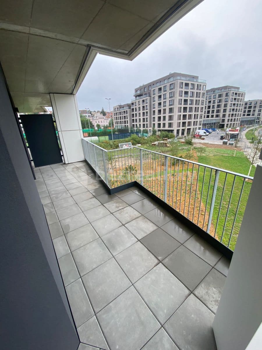 1 bedroom with open-plan kitchen flat to rent, 56 m², Ramonova, Prague, Prague 1 bedroom with open-plan kitchen flat to rent, 56 m², Ramonova, Prague, Prague