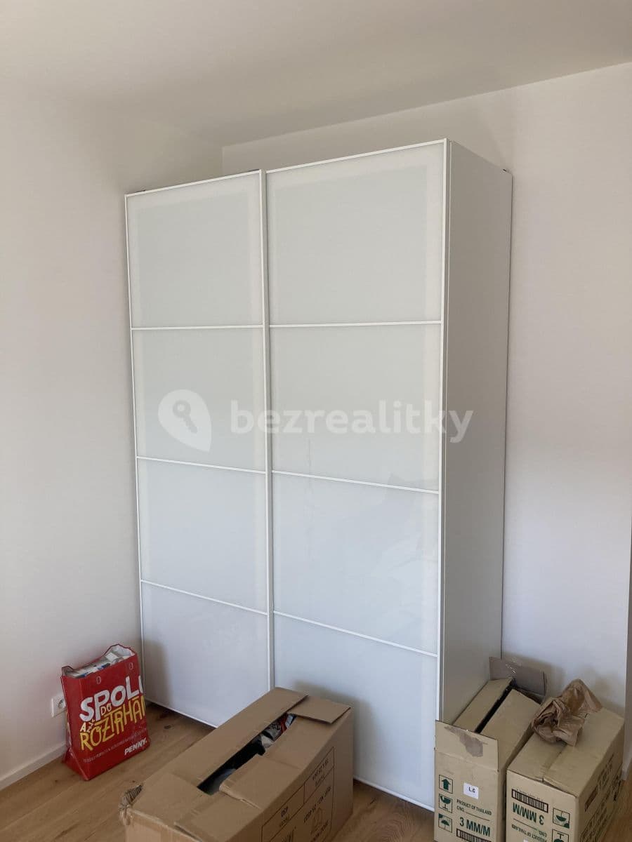 1 bedroom with open-plan kitchen flat to rent, 56 m², Ramonova, Prague, Prague 1 bedroom with open-plan kitchen flat to rent, 56 m², Ramonova, Prague, Prague