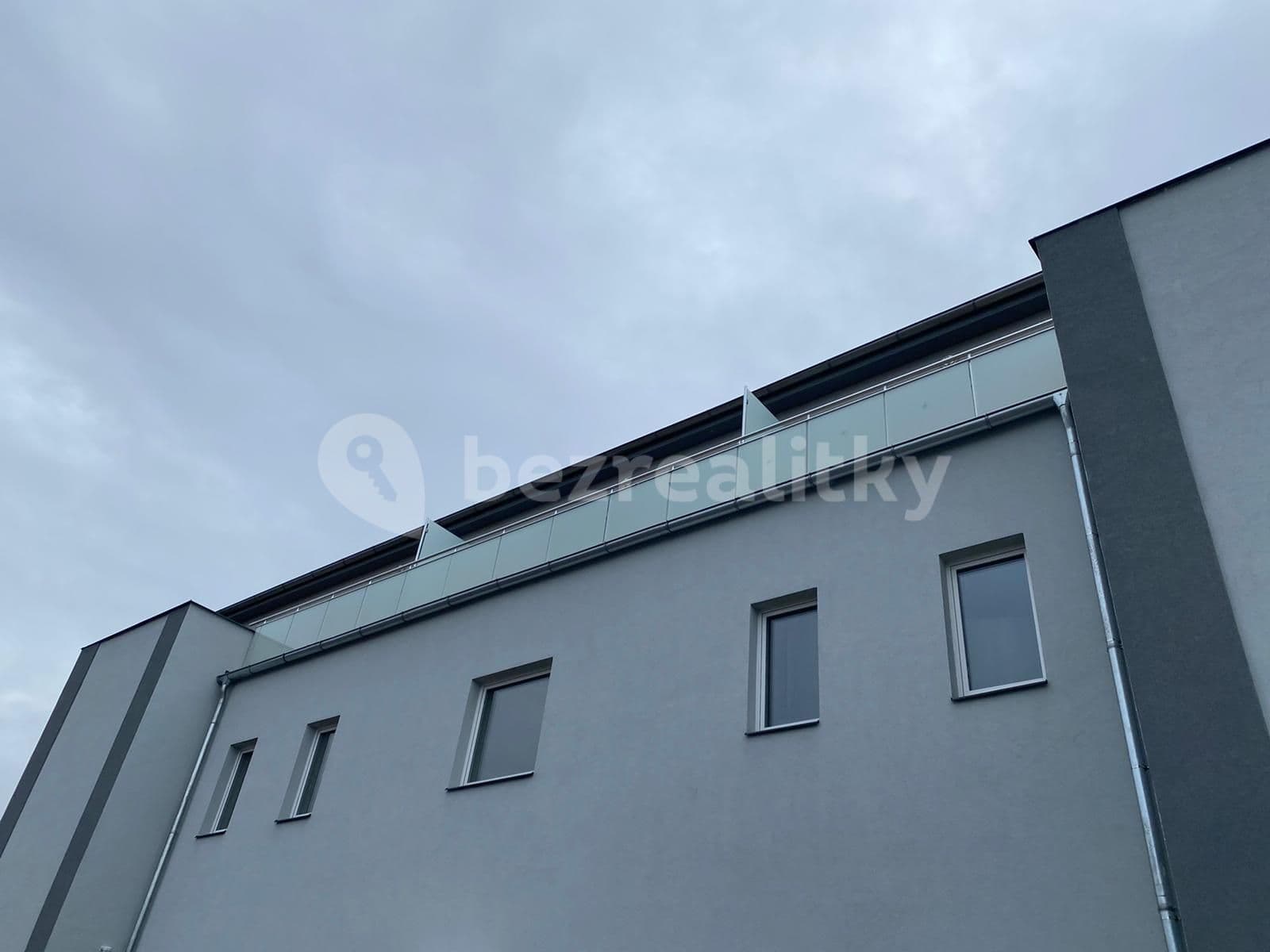1 bedroom with open-plan kitchen flat to rent, 59 m², Důl Libušín, Libušín, Středočeský Region 1 bedroom with open-plan kitchen flat to rent, 59 m², Důl Libušín, Libušín, Středočeský Region