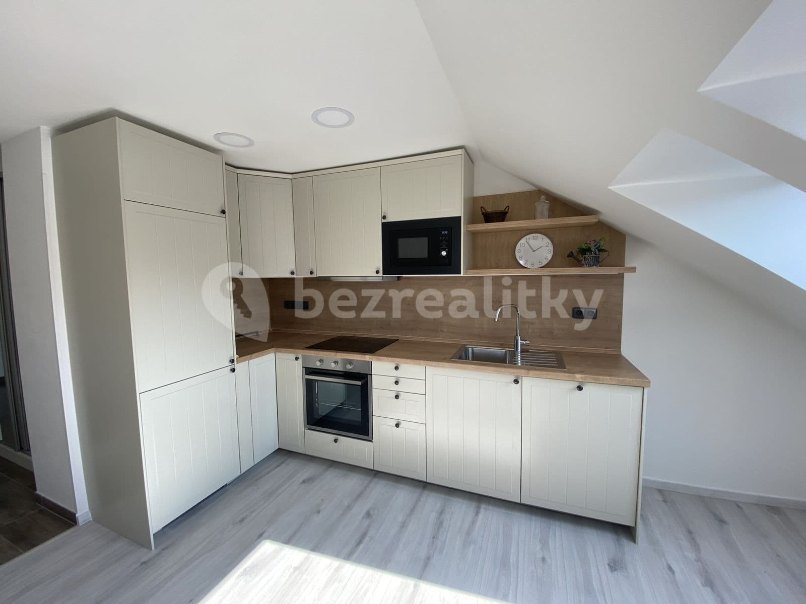 1 bedroom with open-plan kitchen flat to rent, 59 m², Důl Libušín, Libušín, Středočeský Region 1 bedroom with open-plan kitchen flat to rent, 59 m², Důl Libušín, Libušín, Středočeský Region