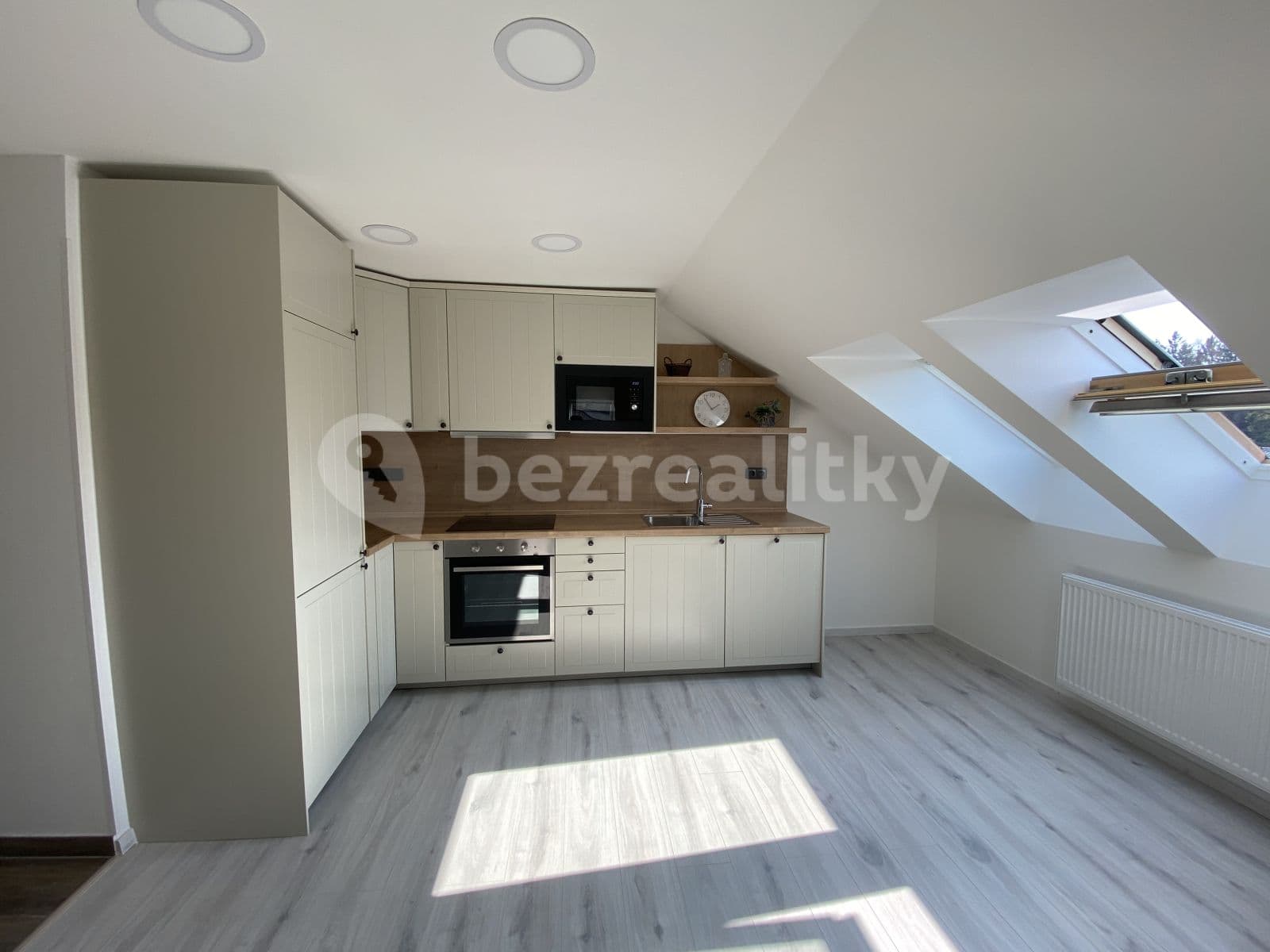 1 bedroom with open-plan kitchen flat to rent, 59 m², Důl Libušín, Libušín, Středočeský Region 1 bedroom with open-plan kitchen flat to rent, 59 m², Důl Libušín, Libušín, Středočeský Region